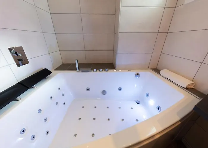 4-room Center - L'atmosphere Balneo 公寓